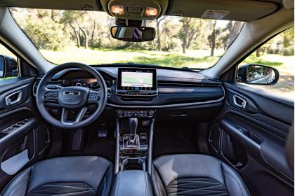 Jeep Compass e-Hybrid vs KIA Niro Hybrid vs Renault Arkana E-Tech